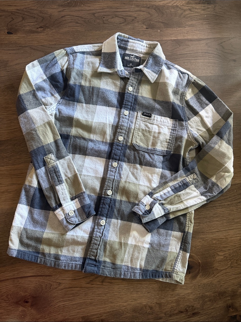 Hollister Men's XS Green & Navy Flannel Button Down Shirt